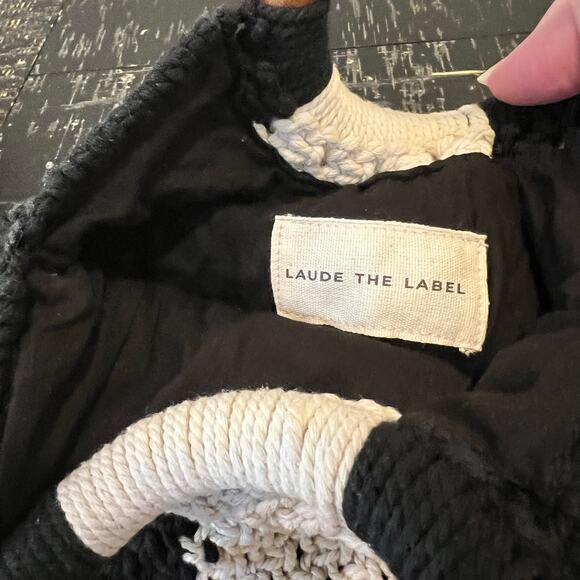 Laude the Label Mini Macramé Bag with Wooden Handles - Picture 5 of 9